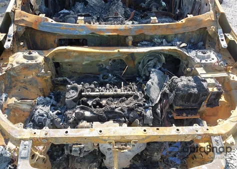 2018 Chevrolet Equinox Premier from USA, damaged, VIN 2GNAXVEV8JS579922